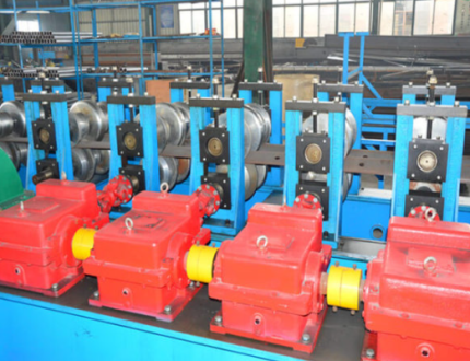Three Waves Guardrail Roll Forming Machine
